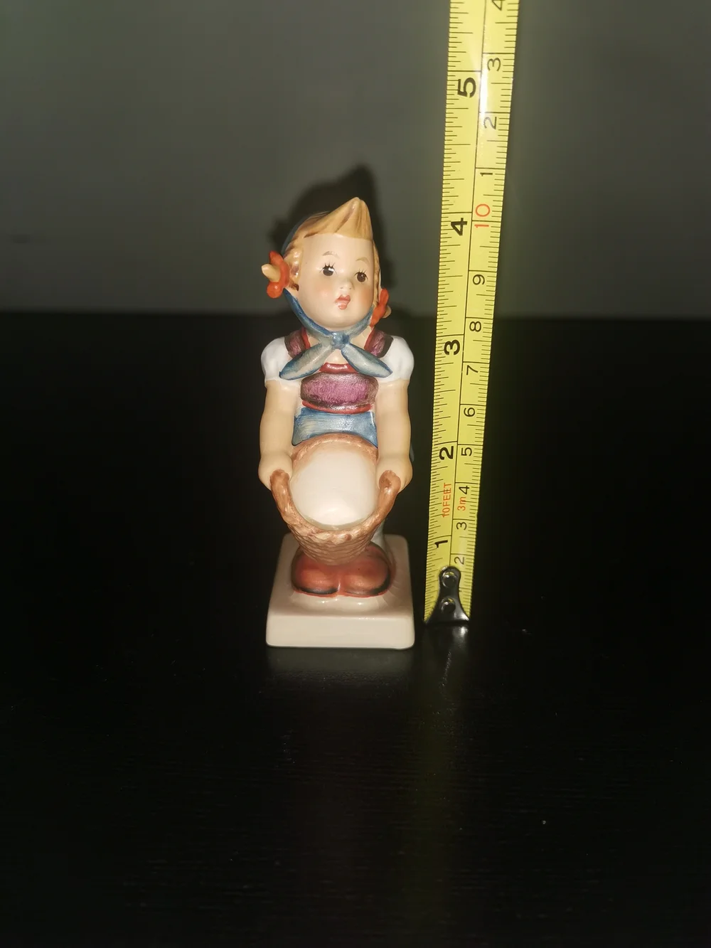 Geobel Hummel Figurine Little Helper #73 TMK-5, 4.25